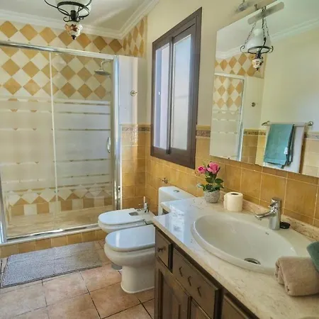 Preciosa Casa 4 Con Piscina Privada Feriehus *