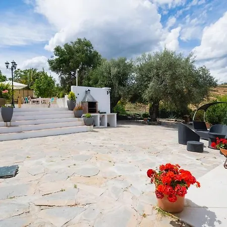 Preciosa Casa 4 Con Piscina Privada Nyaraló